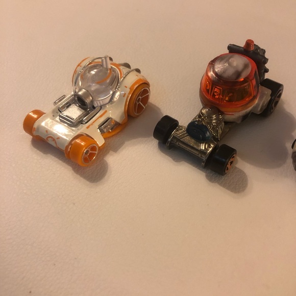 4 Star Wars Hot Wheels cars Mattel - Picture 8 of 9